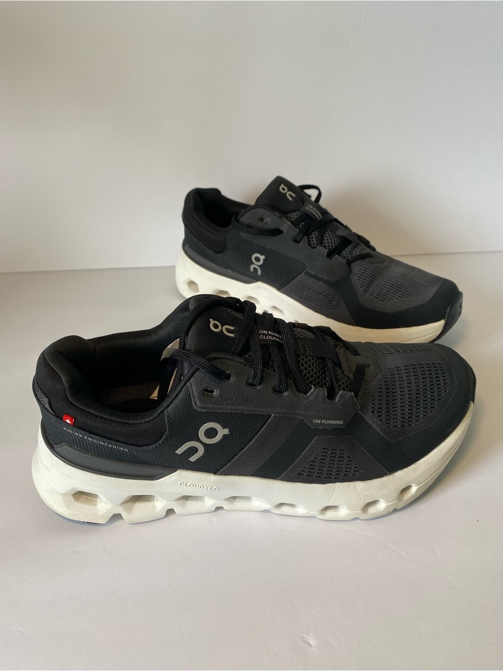 On Cloudrunner 2 Women’s 9.5 Wide D Eclipse Black Running Shoes